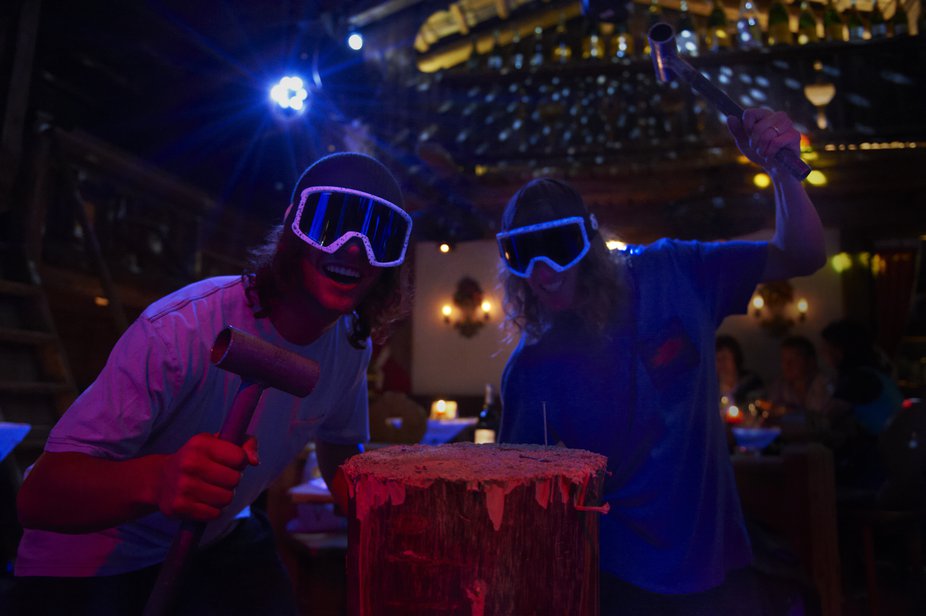 Giro Announces Limited Edition Splatter Glow Blok Goggle