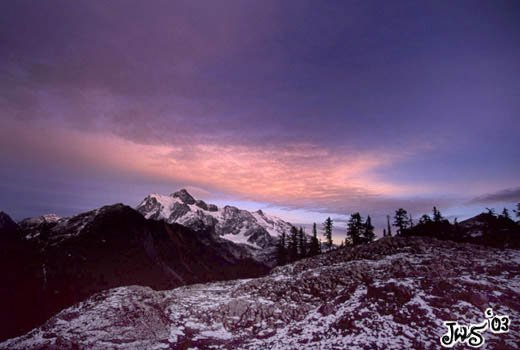 Sunrise in the Northern Cascades