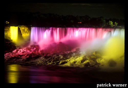 Niagra Falls at Night