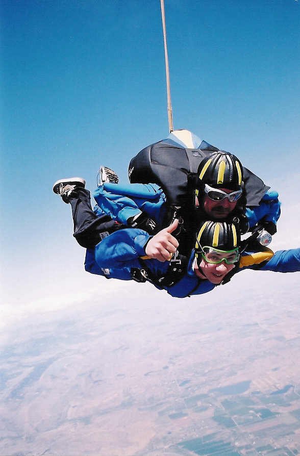 More Pictures of Sky Diving