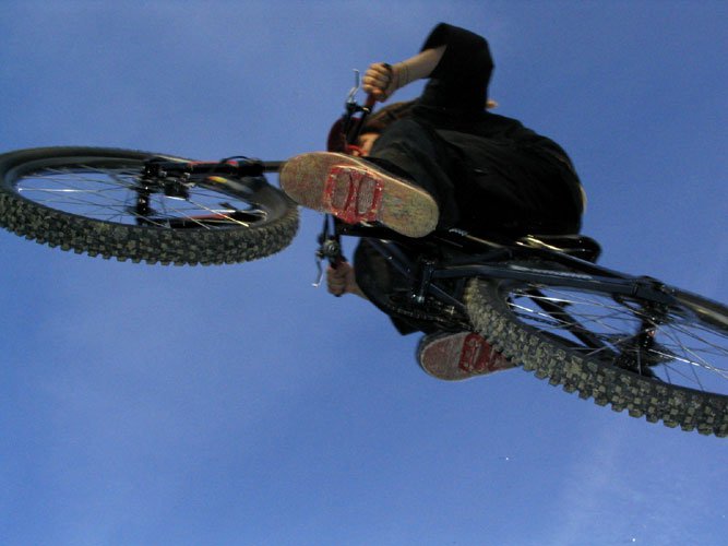 Dirtjumping on MTB (Sweet angle)