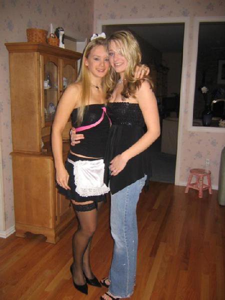 jessica simpson and a french maid...wtf