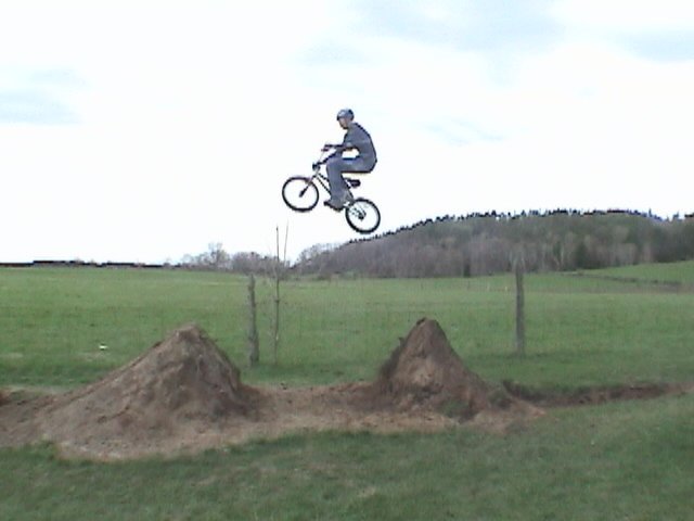 dirt jumping