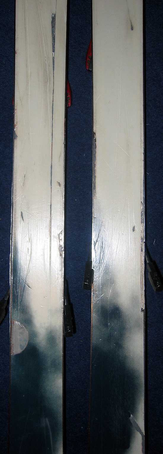 Damaged skis 1 (for thread)