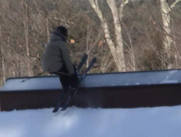 small wallride/stall type thingy on the doghouse box