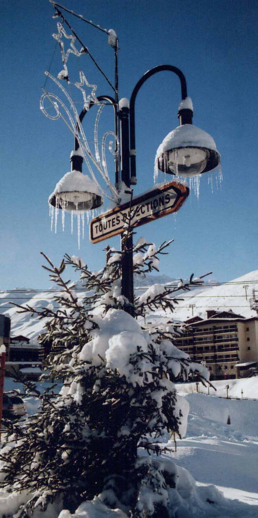 Lamp with ice