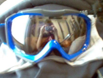 GOGGLES. im so happy i finally got em