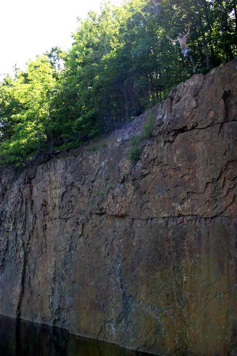 60 foot cliff