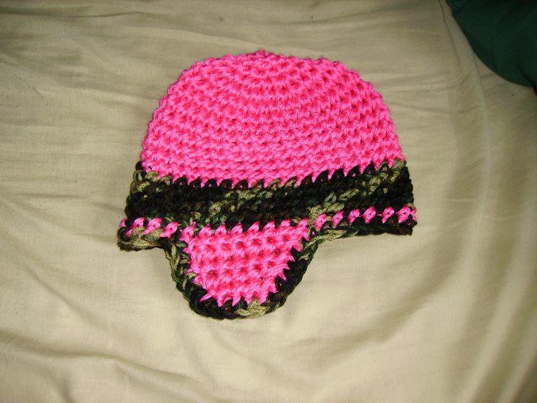 sweet pink/camo hat