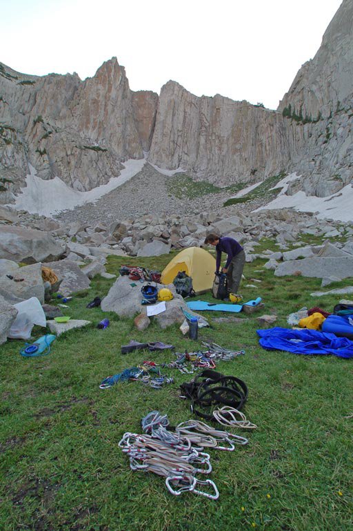 Camp in the cirque