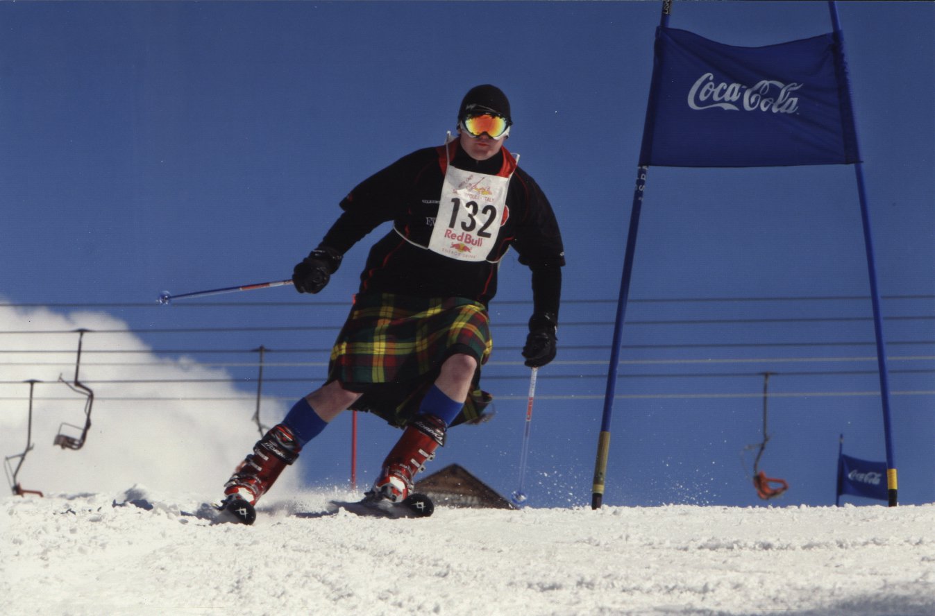 Me skiing