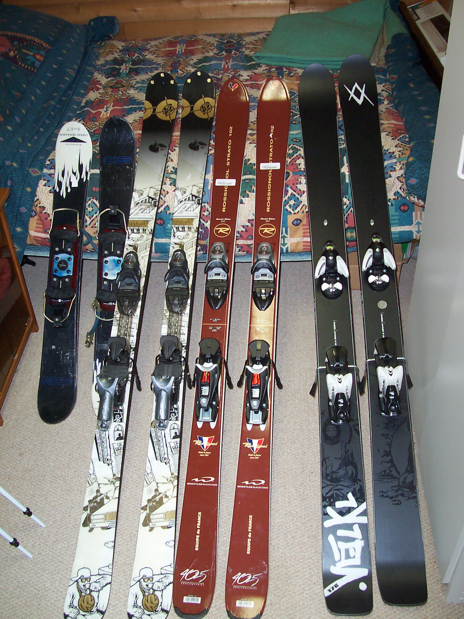 Moi skis...