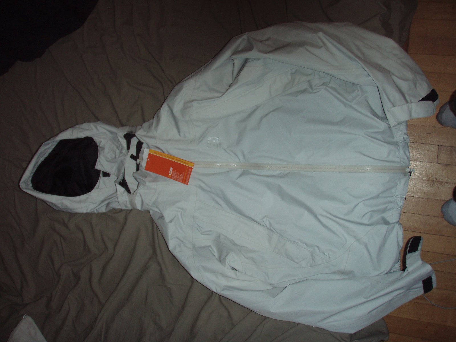 66 Degrees North XL Jacket (white) for sale