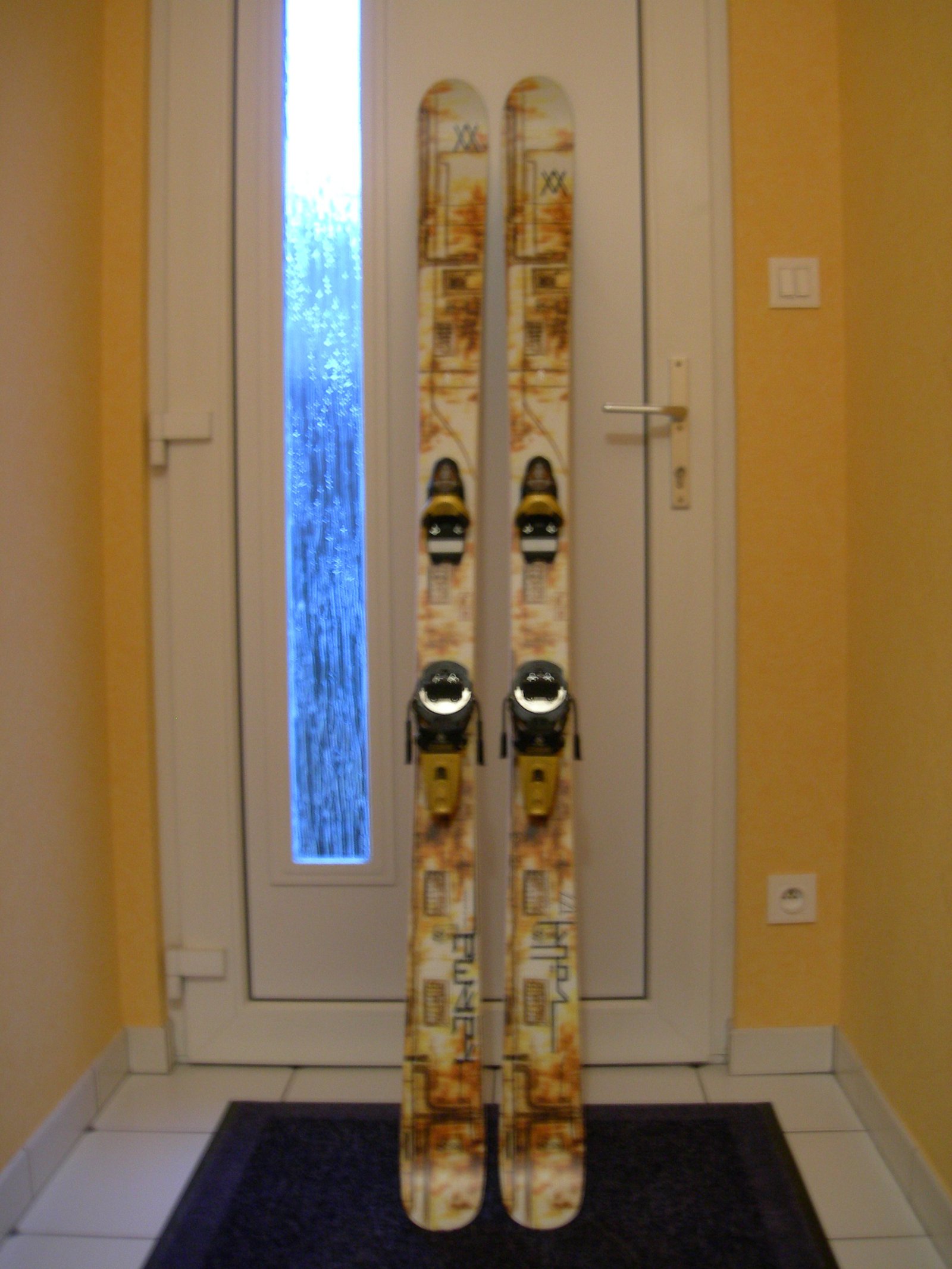 My skis volkl Karma 07 & fks