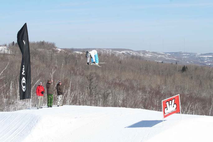 Salomon gets down and dirty in Duluth - 6 of 11