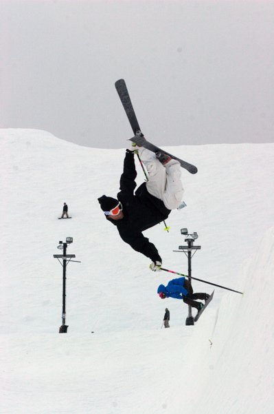 Handplants were so 1997, it is all about invert pole plants.