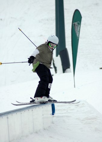 Line rail jam at 7 springs