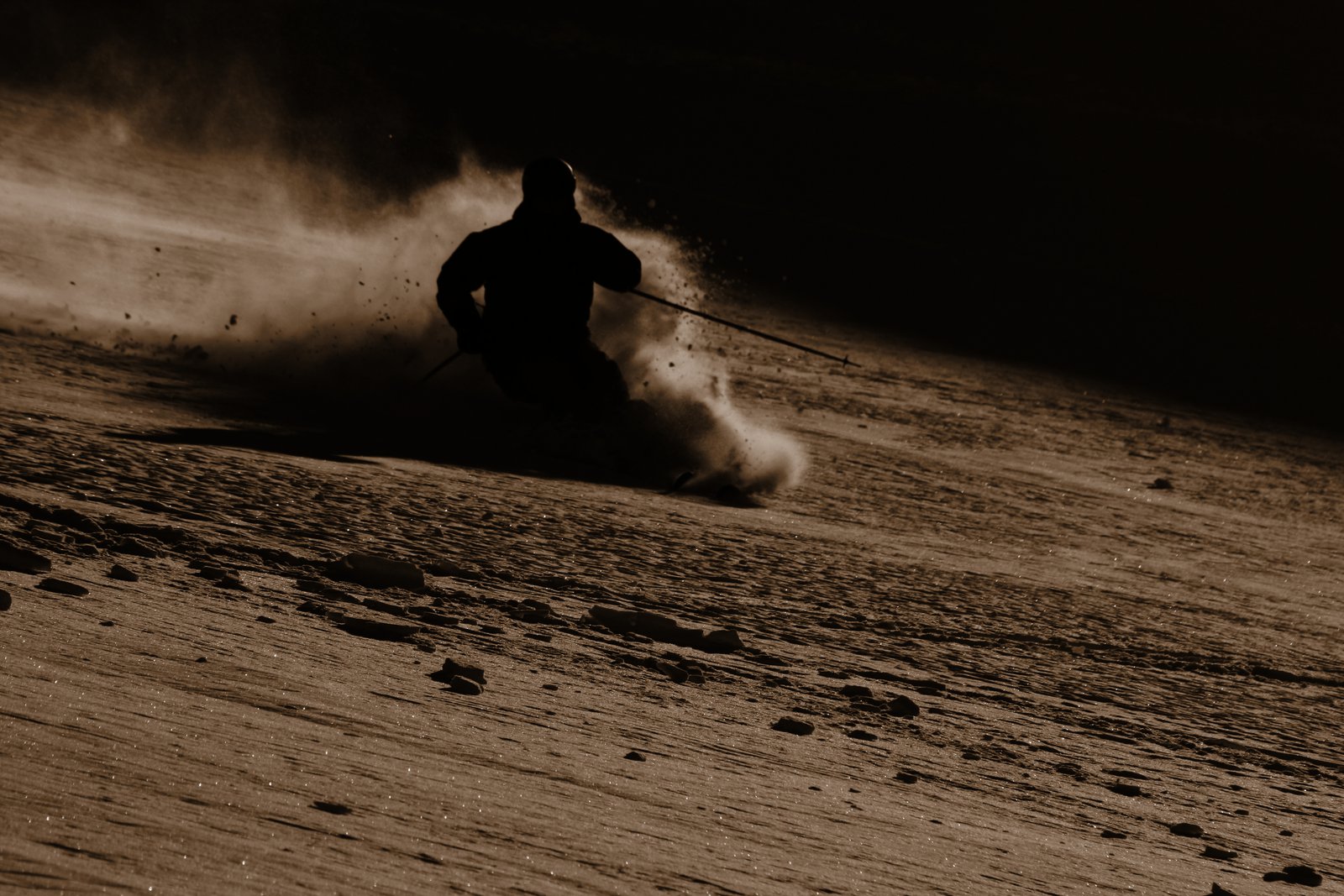 Skiing powder in france