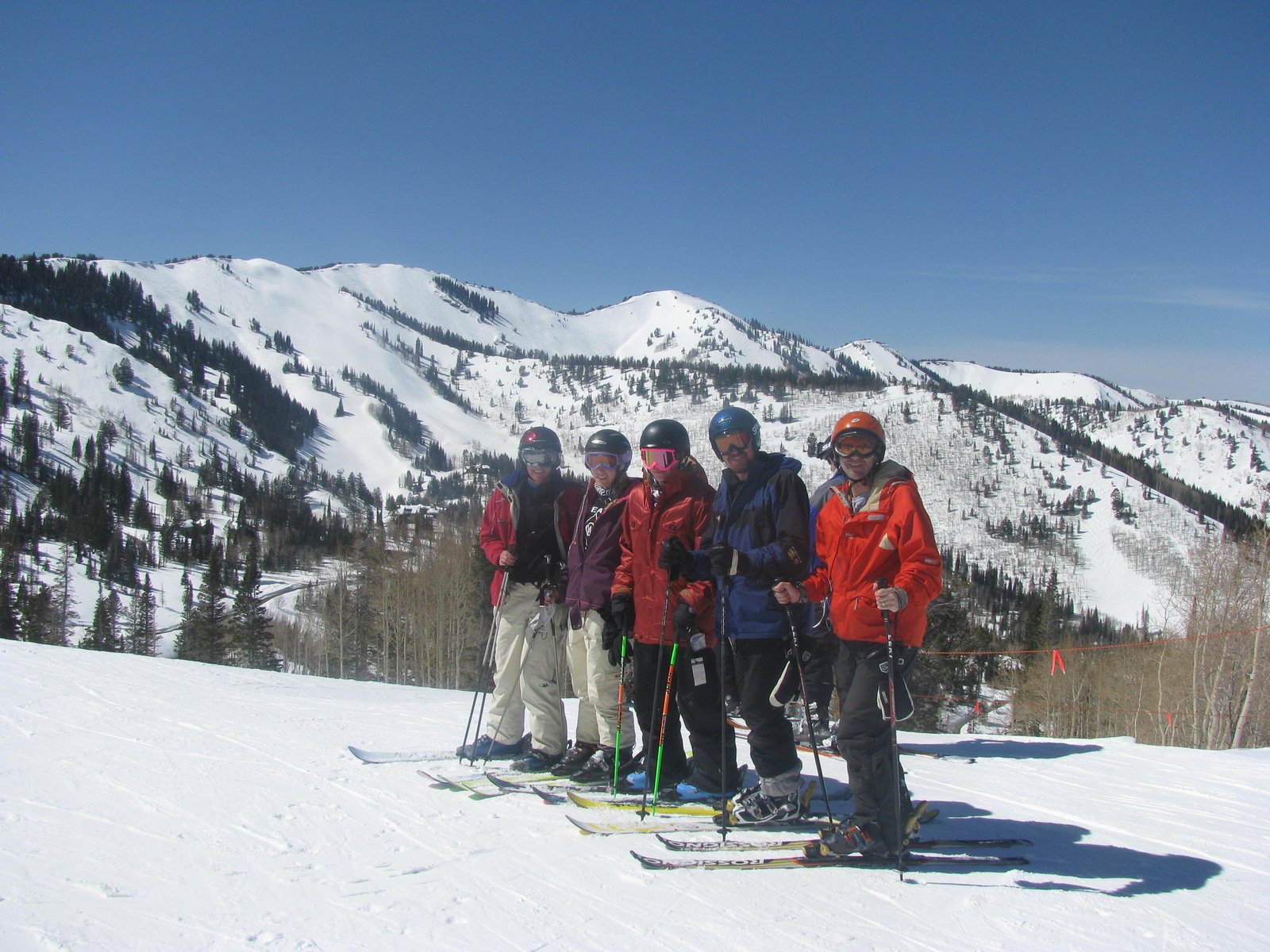 Family skiing