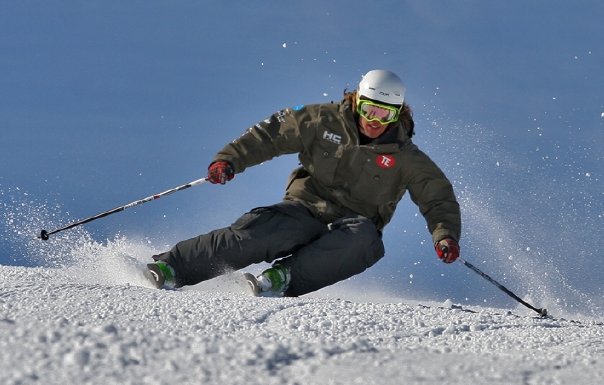 Me skiing