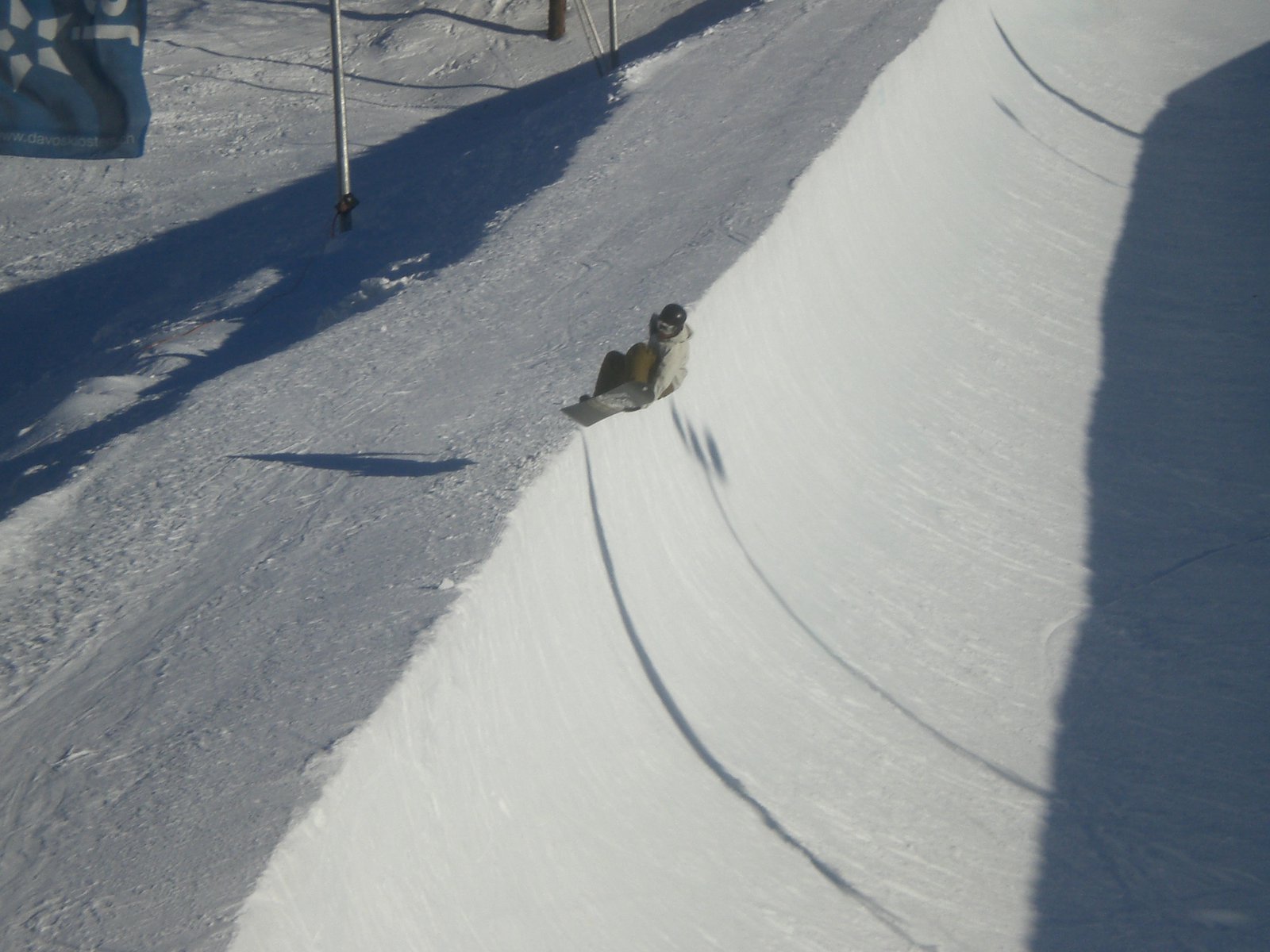 Davos Snowboarder