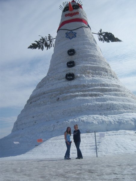 World's largest snowWOMAN