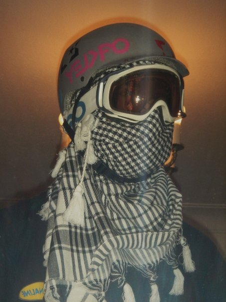 Terrorrist Steeze with Helmet