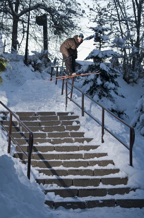 Leo Taillefer greasing a Quebec rail