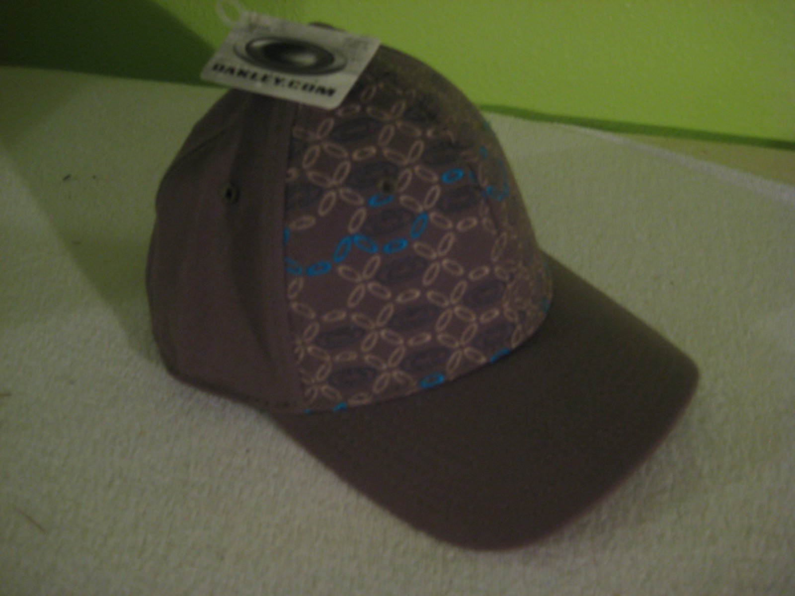 Oakley hat