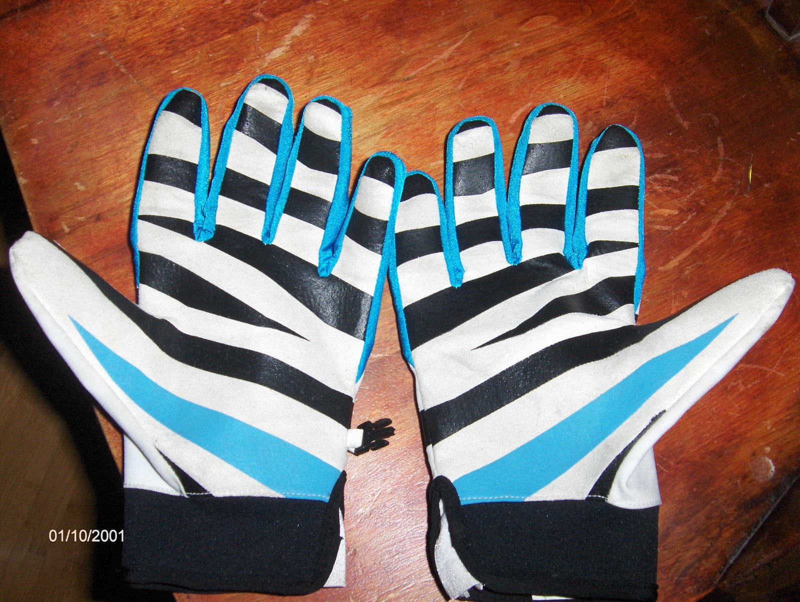 Dakine gloves