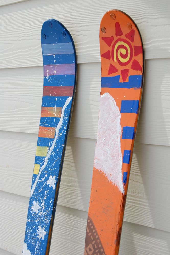Painted skis