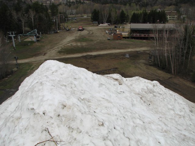 Rail jam snow