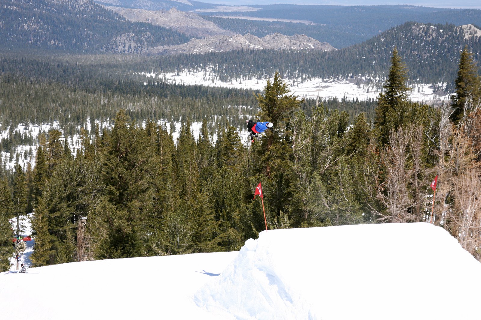 Mammoths middle jump!