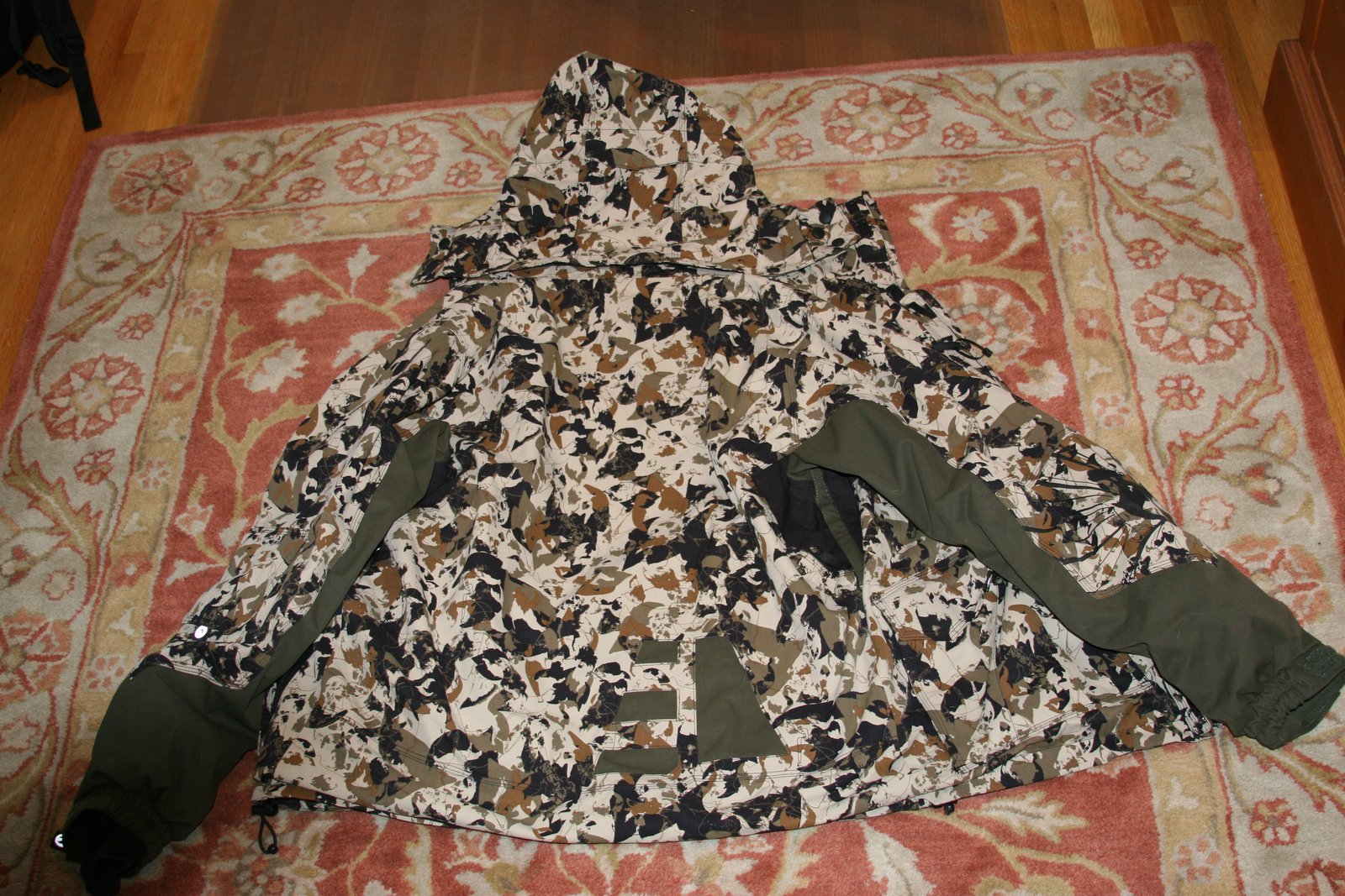 Arson camo jacket (medium)