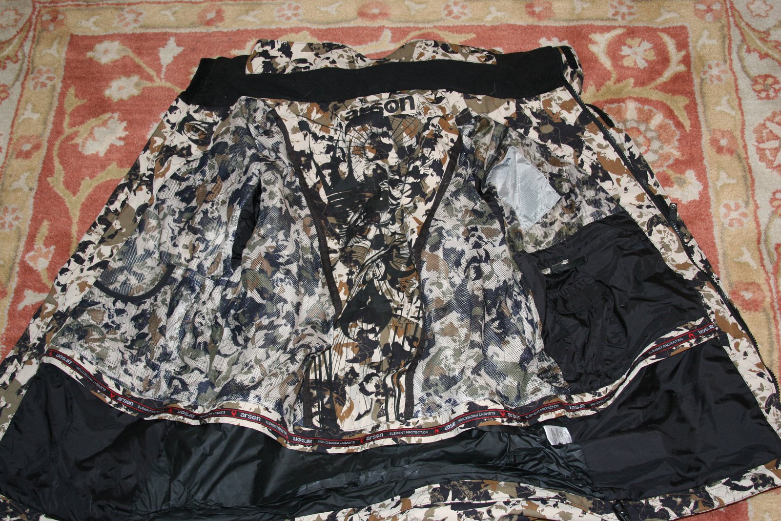 Arson camo jacket (medium)