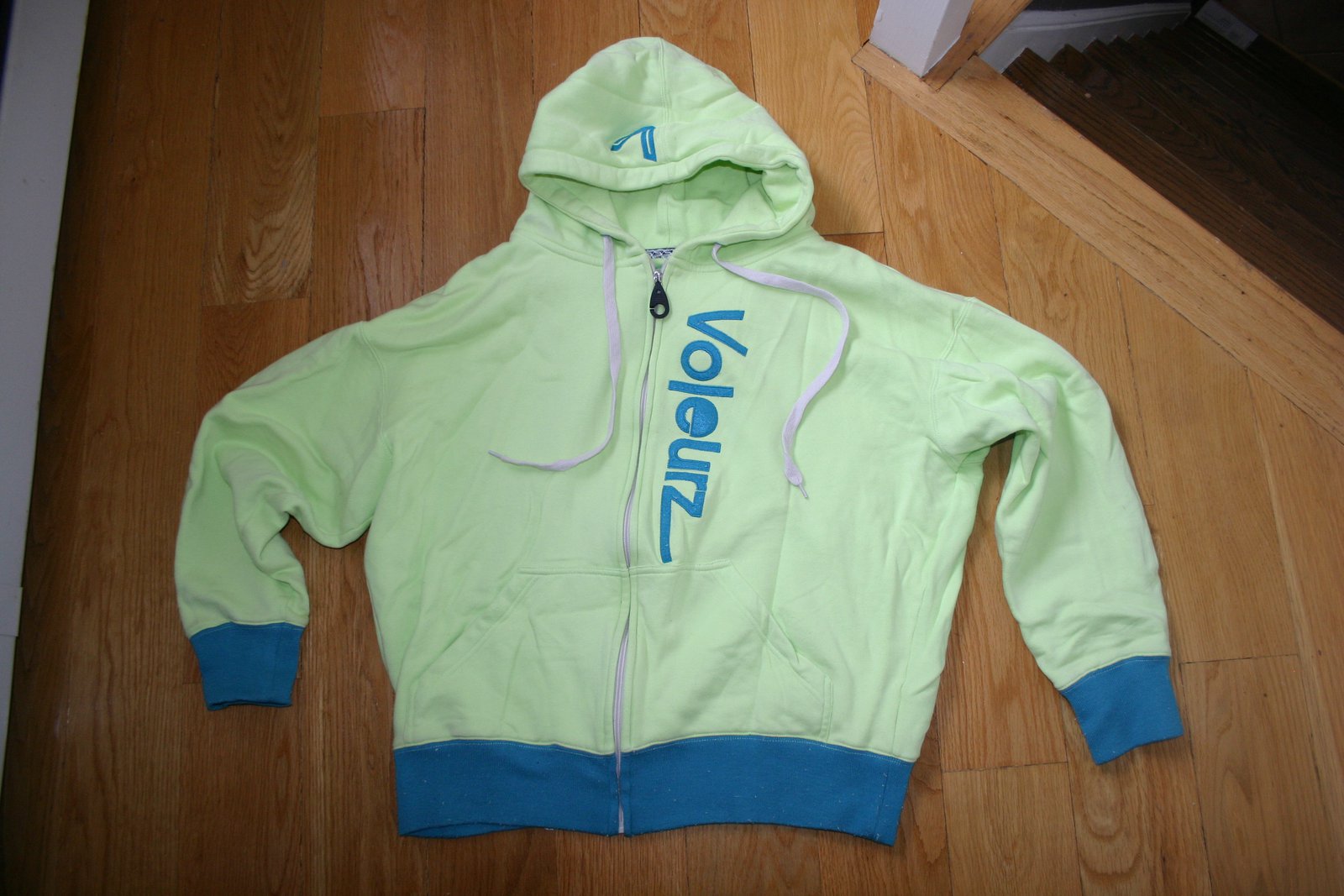 FS: Voleurz Hoodie L