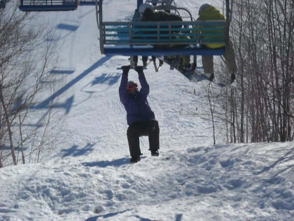 Hanging off lift at fofo