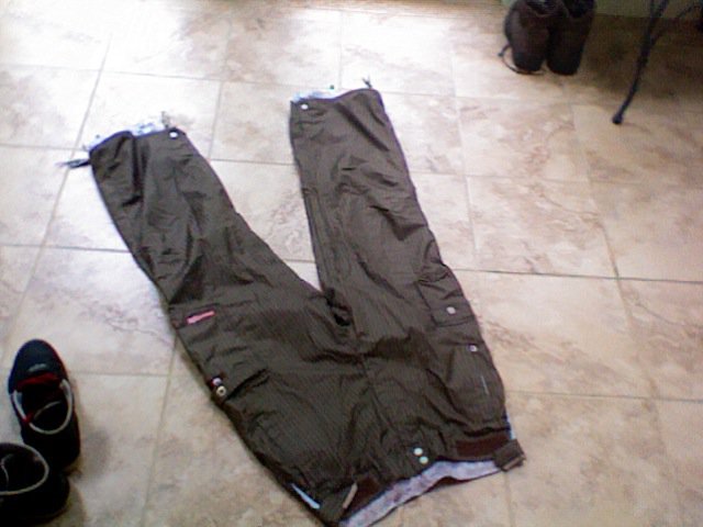 08 foursquare pants