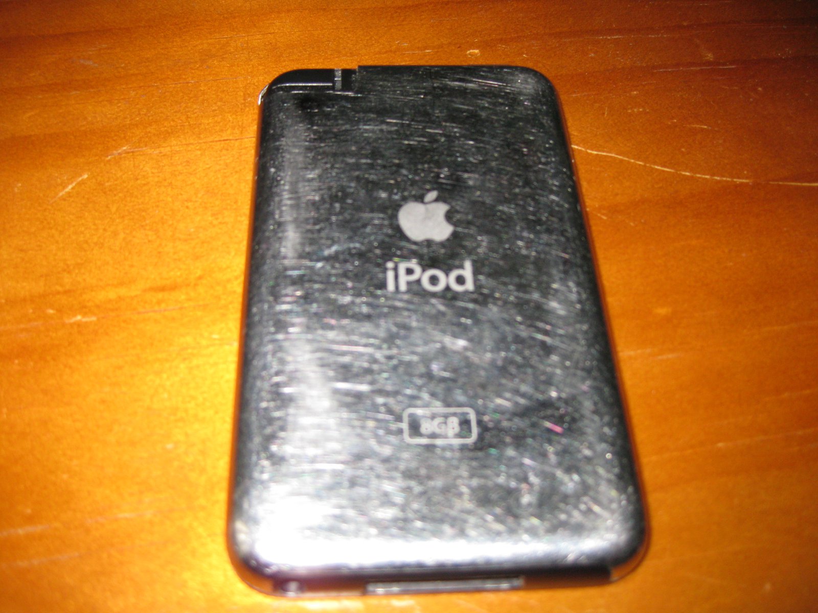 IPod Touch 8g back