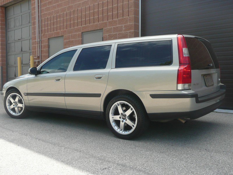 2002 Volvo V 70