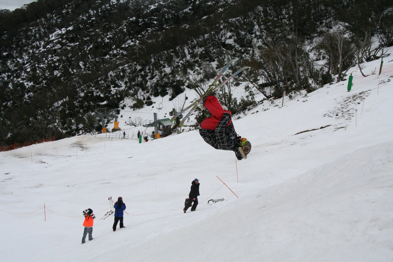 FRONT FLIP! off knole