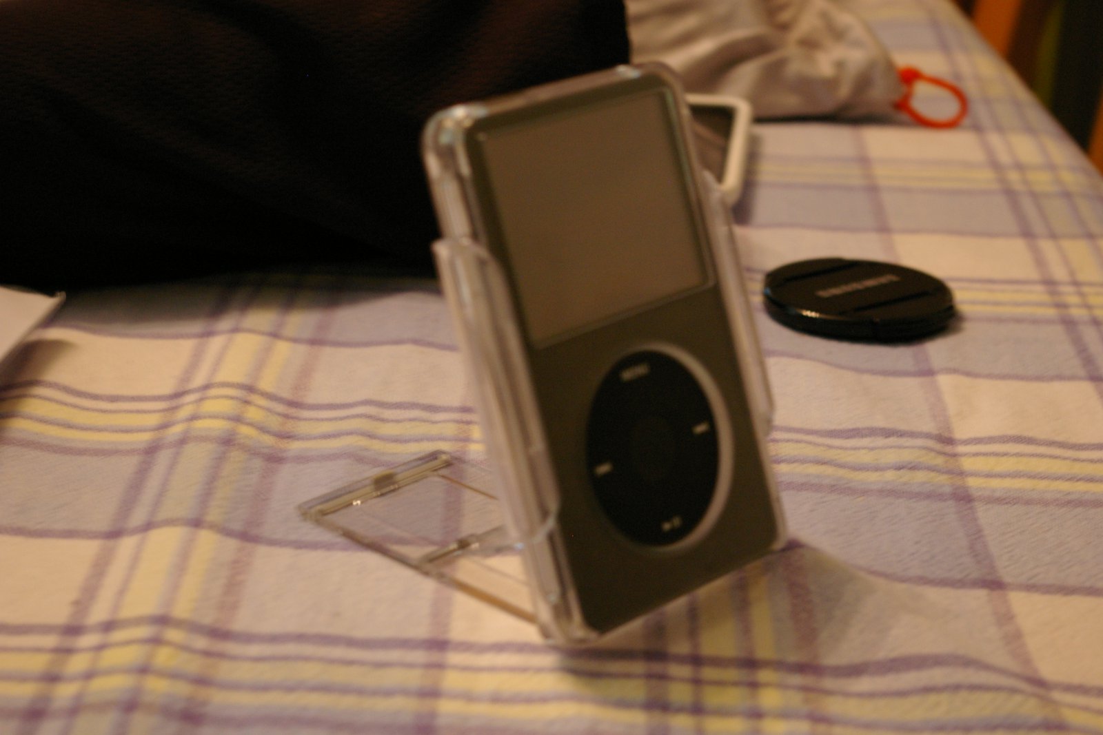 Ipod with stand