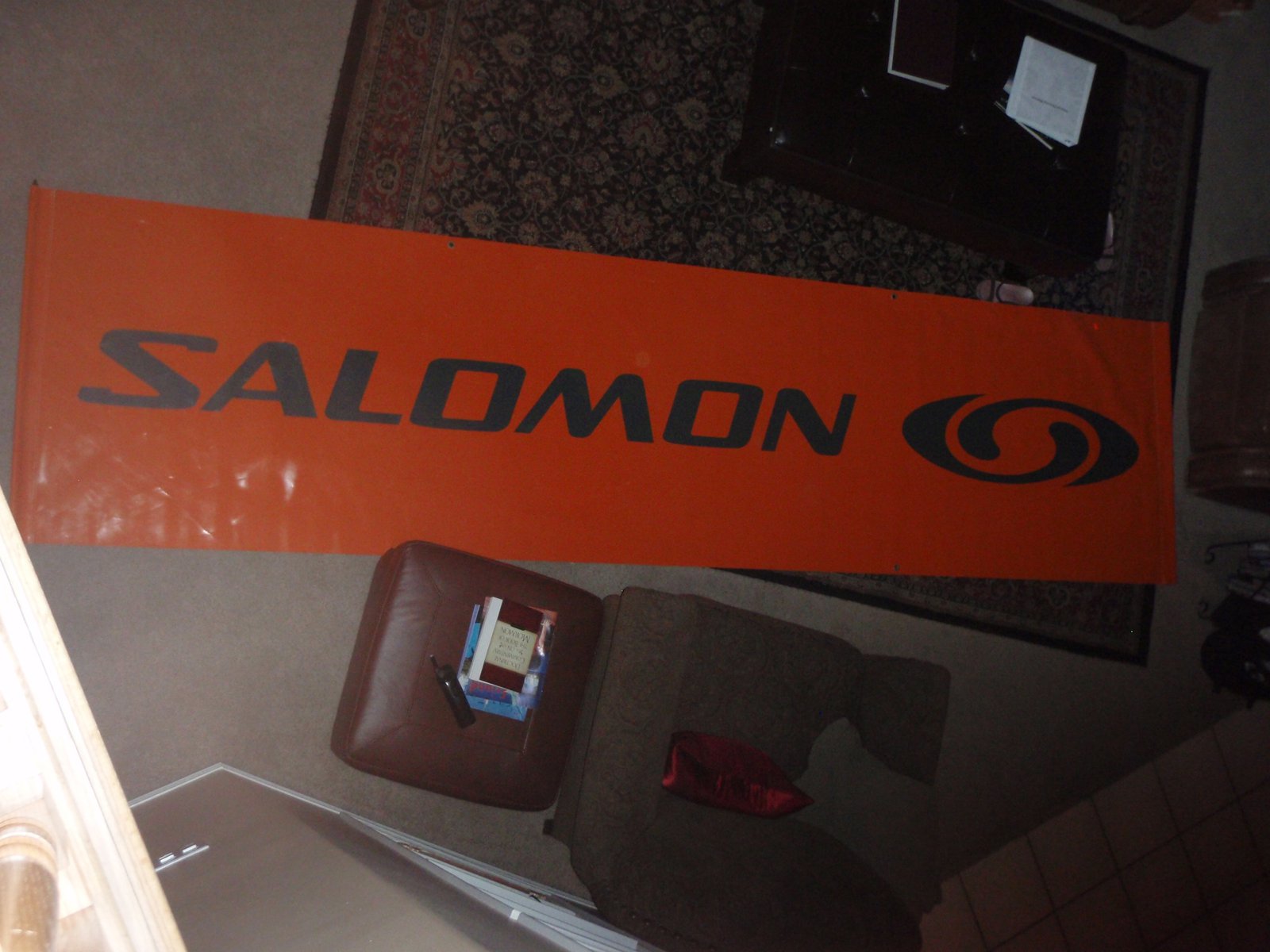 Huge salomon banner