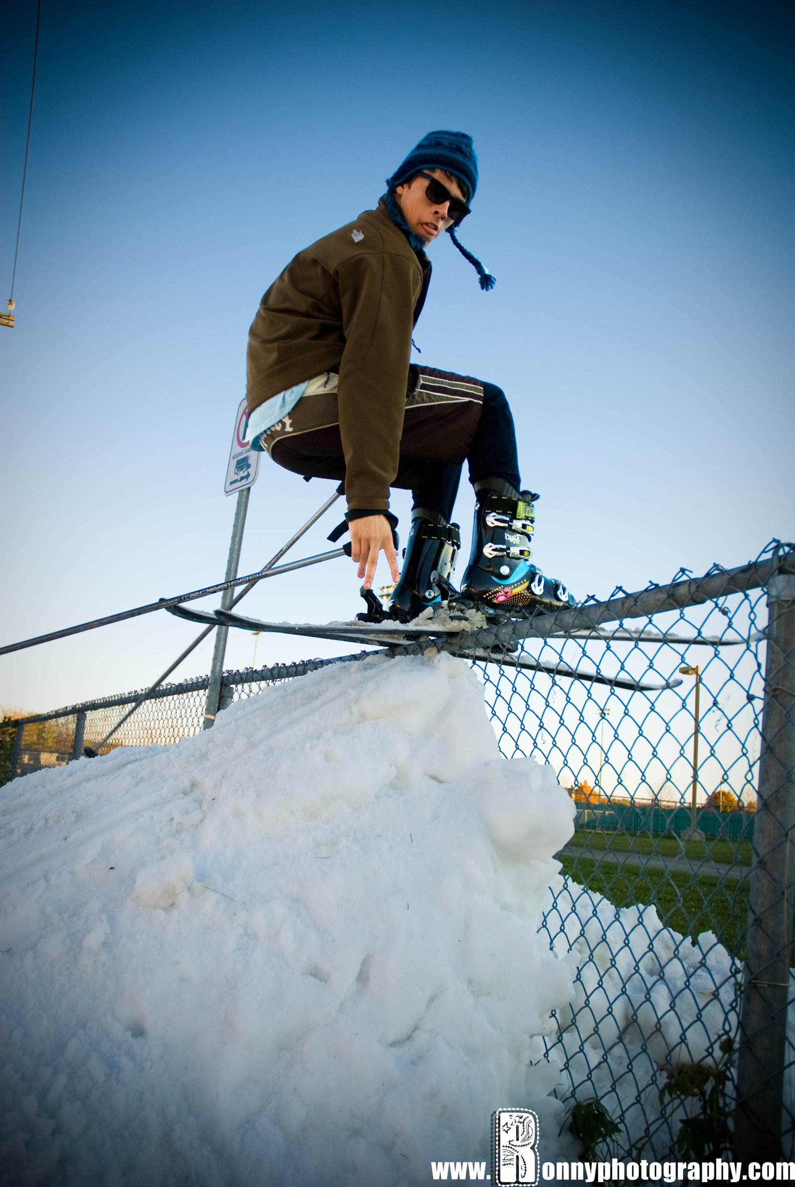 Tailpress on fence