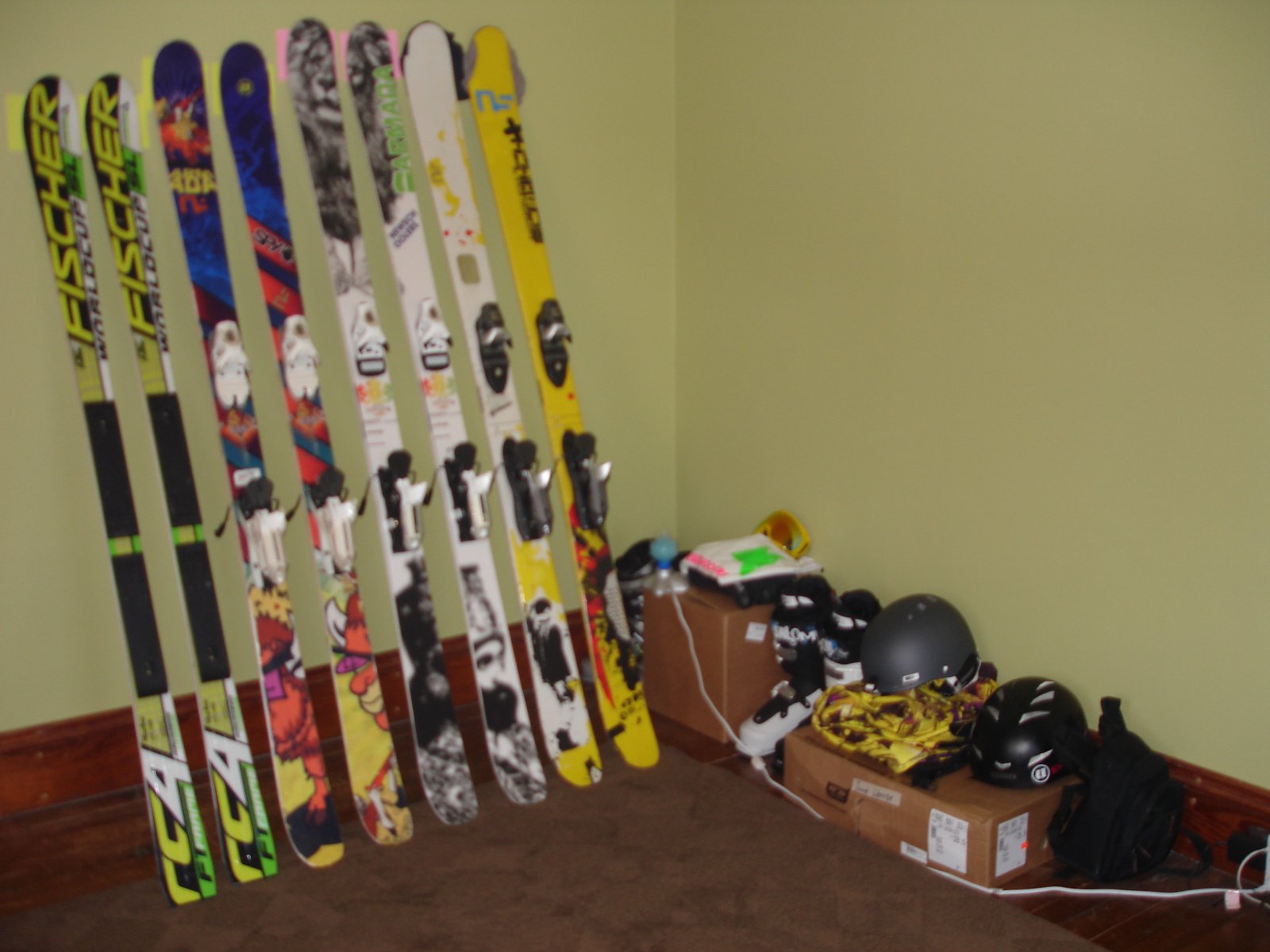 Ski gear and skis