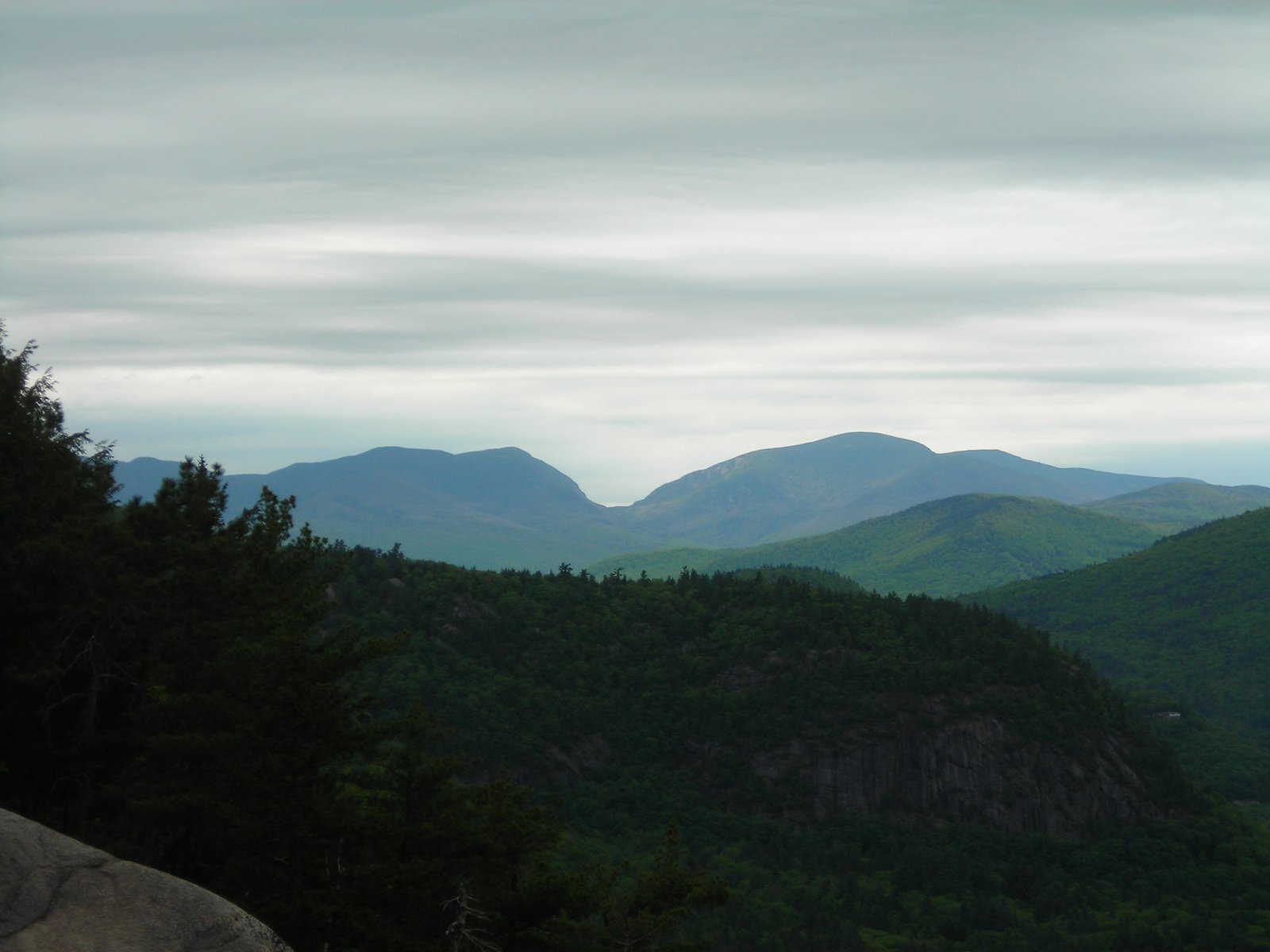Franconia Notch from cathedral ledge