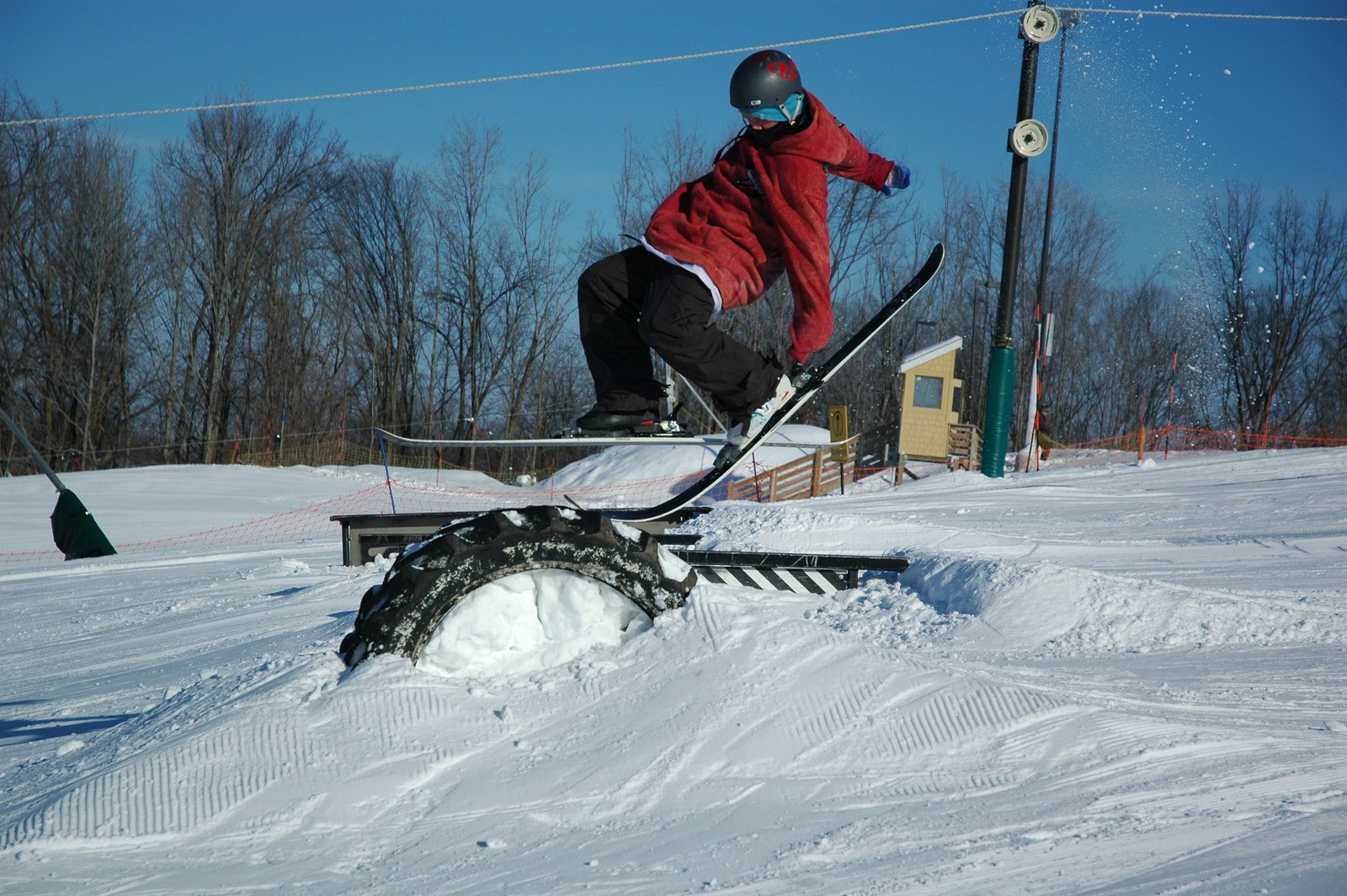 1 Foot Nose press