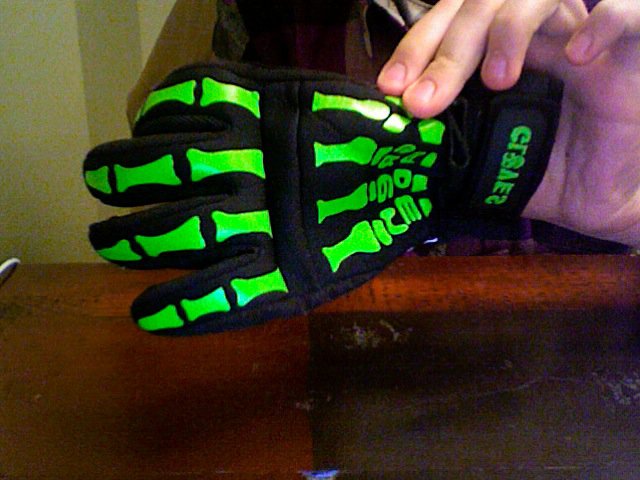 Mistfit left glove