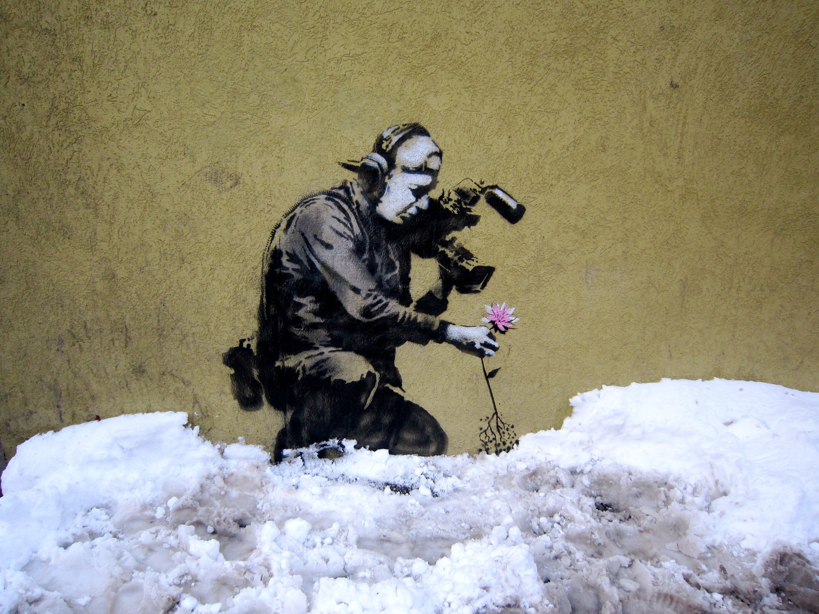 Banksy street art 2