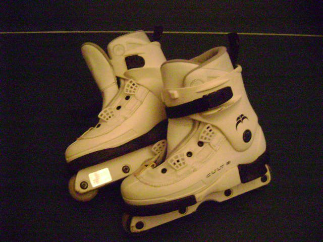 Skates